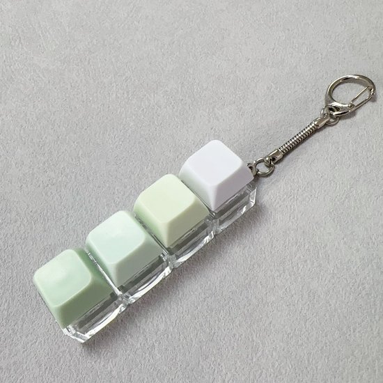Porte-clés Fidget Clavier Anti-stress – 4 Touches Colorées, Clic Linéaire, Dégradé Bleu, Compact