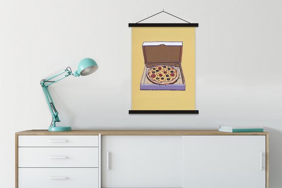 Posterhanger incl. Poster 90x120 cm - Schoolplaat - Pizza - Doos - Salami - Illustratie - Textielposter - Zwarte latten