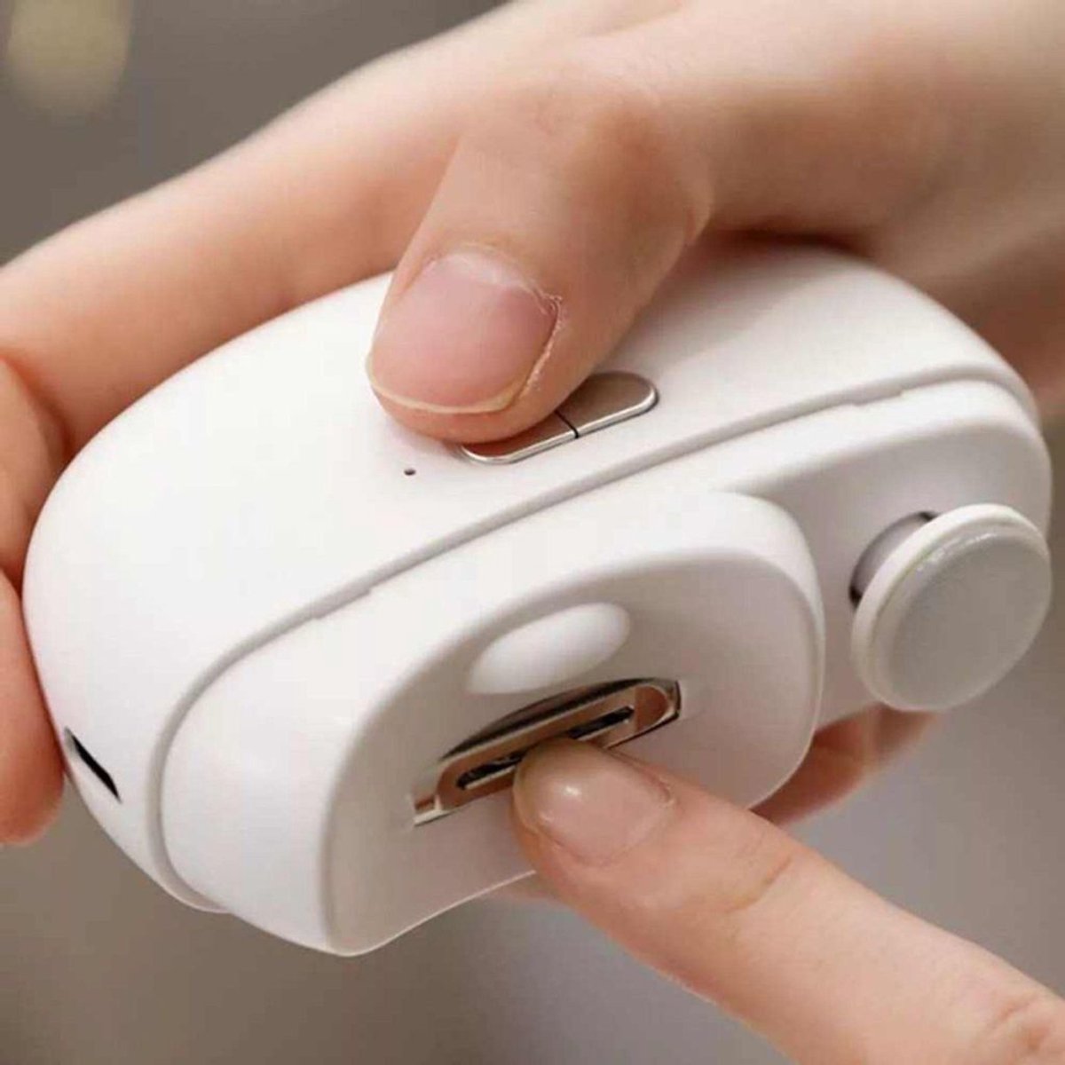 Elektrische automatische nagelvijl - nagelknipper