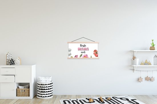 Posterhanger incl. Poster 60x30 cm - Schoolplaat - Spreuken - Quotes Beste Mama Ooit - Cadeau moeder - Moederdag - Bloemen - Textielposter - Blanke latten