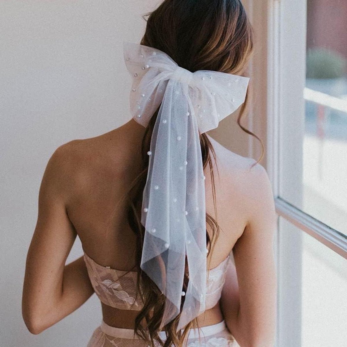 VVGoods - Lange tule streamer parelboog haarclip haaraccessoire voor vrouwen en meisjes