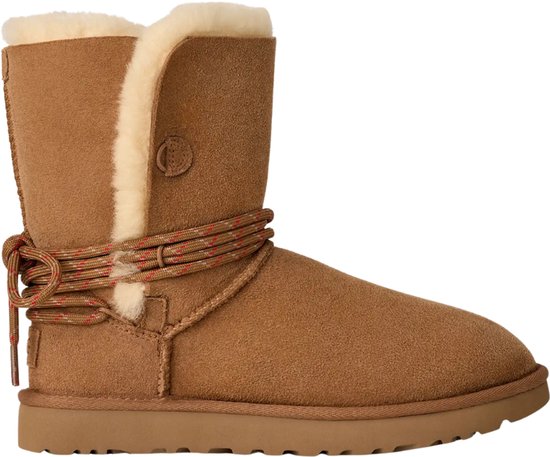 Bottes Ugg Classic Bailey Tie couleur châtaigne - Pointure 39