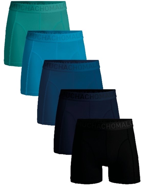 Vijf Muchachomalo boxershorts in verschillende blauw- en groentinten.