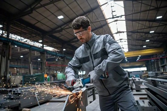 Bosch Professional Meuleuse d'angle sans fil GWS 18V-10 P 125 mm 18 V 5,0 Ah en L-Boxx - 06019J4101