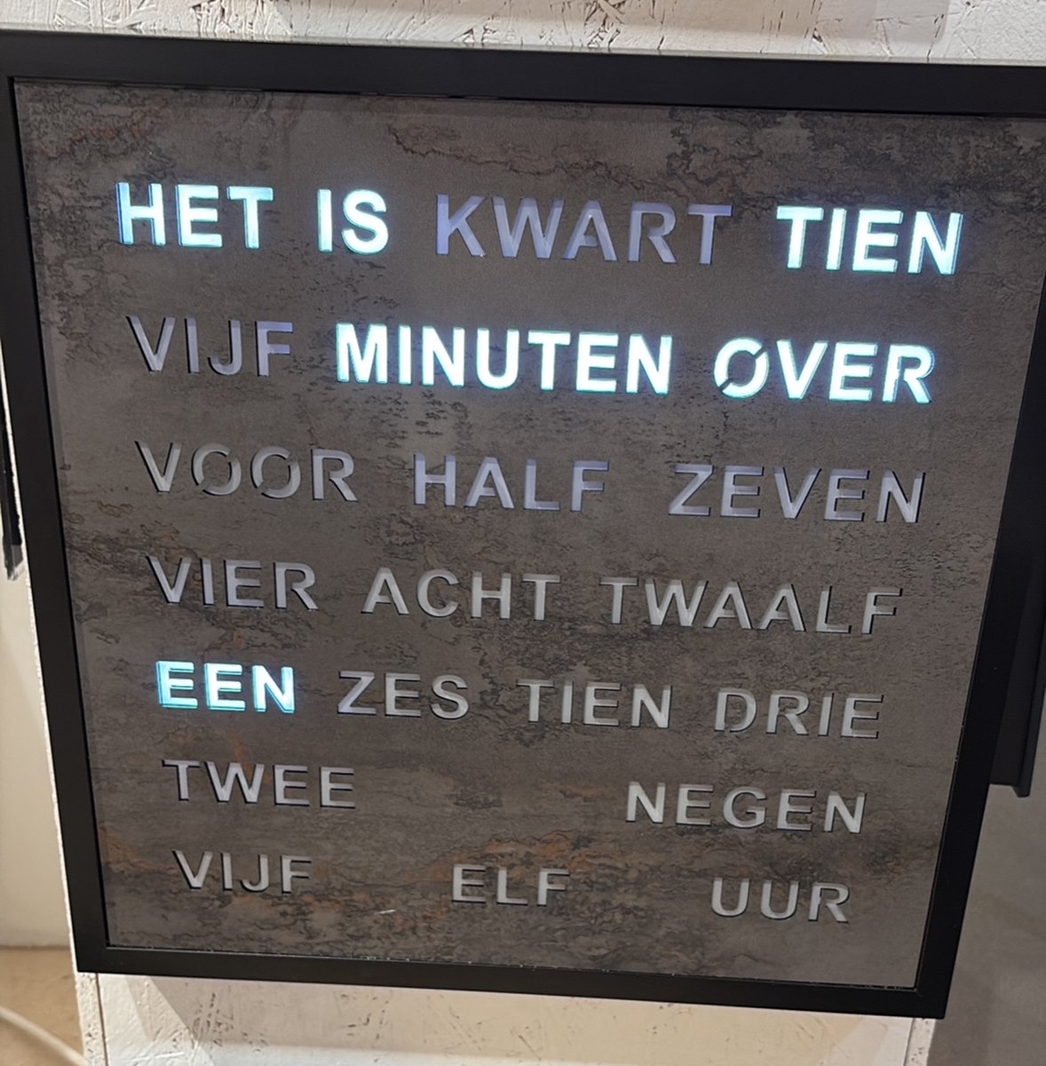 Intertime | Woordklok | Wandklok | 40x40 | Grijs -Marmer | Nederlands