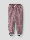 Roze regenbroek met all-over hartjesprint in wit, lichtroze en fuchsia.