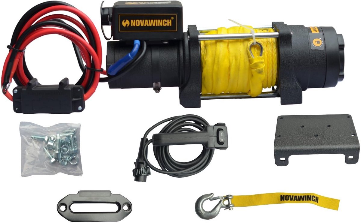 NovaWinch FLEX5000 SR - Elektrische lier 12V - (Boot)lier met 2268 kg trekkracht - Met 15 meter liertouw + haak met veiligheidsklep- Incl. 3 meter kabelafstandbediening. Accessoires op aanvraag leverbaar.
