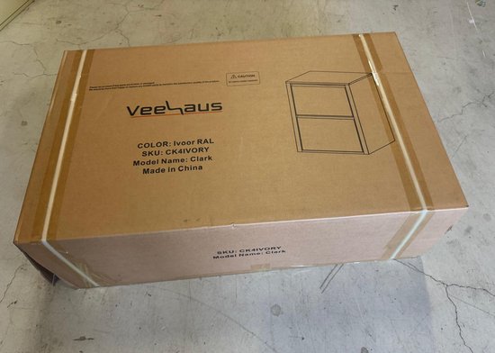 Gesloten kartonnen verpakking van de Veehaus prullenbak, model Clark, kleur Ivoor RAL.