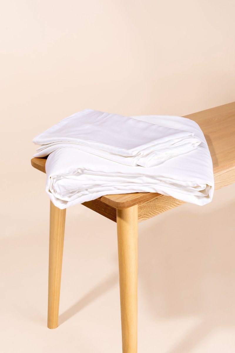 Novaline bamboe zomerhoes - Wit - 2x kussenslopen - Weighted blanket - Verzwaringsdeken - Dekbed - Volwassenen - 2 persoons - Wasbaar - Ventilerend - 240 x 220cm