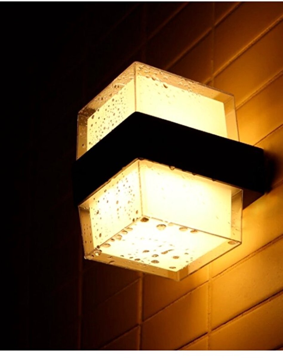 Buiten en binnen Led Lamp CT-7047 - Waterdicht Up & Down Binnen en Buitenverlichting LED Zonne-Wandlamp voor Tuin & Muurdecoratie