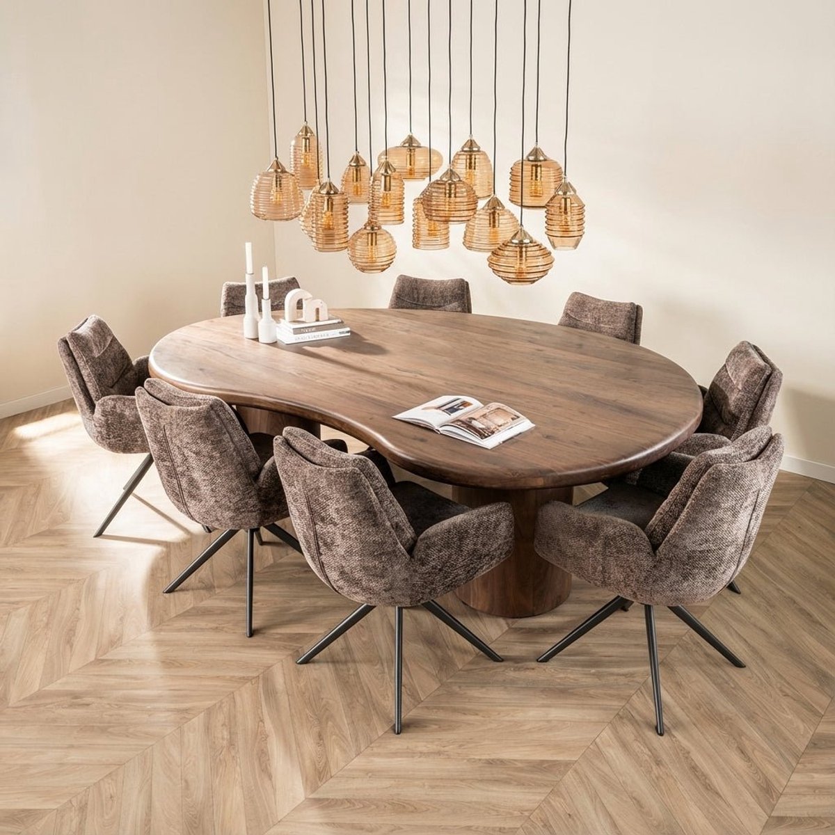 Dimehouse Organisch Vormige Eettafel Alo Acaciahout Bruin 240x160 cm - Hout - Japandi - Organisch