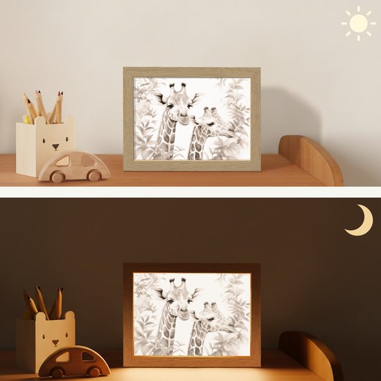 Nachtlampje 20x15 cm - Kinder lamp - Giraffe - Bladeren - Bruin - Jungle - Kind - Tafellamp kinderkamer - Slaapkamer lamp - Bedlamp kinderen - Kinderlampje stopcontact - Wandlamp babykamer - Nachtlampjes van Merkloos — afbeelding 4