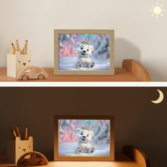 Nachtlampje 20x15 cm - Kinder lamp - Ijsbeerwelp - Sneeuw - Lichtjes - Kroon - Tafellamp kinderkamer - Slaapkamer lamp - Bedlamp kinderen - Kinderlampje stopcontact - Wandlamp babykamer - Nachtlampjes van Merkloos — afbeelding 4