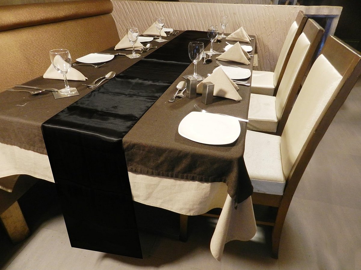 Luxe Satijnen Tafelloper 30x275 cm - Set van 10 - Zwart