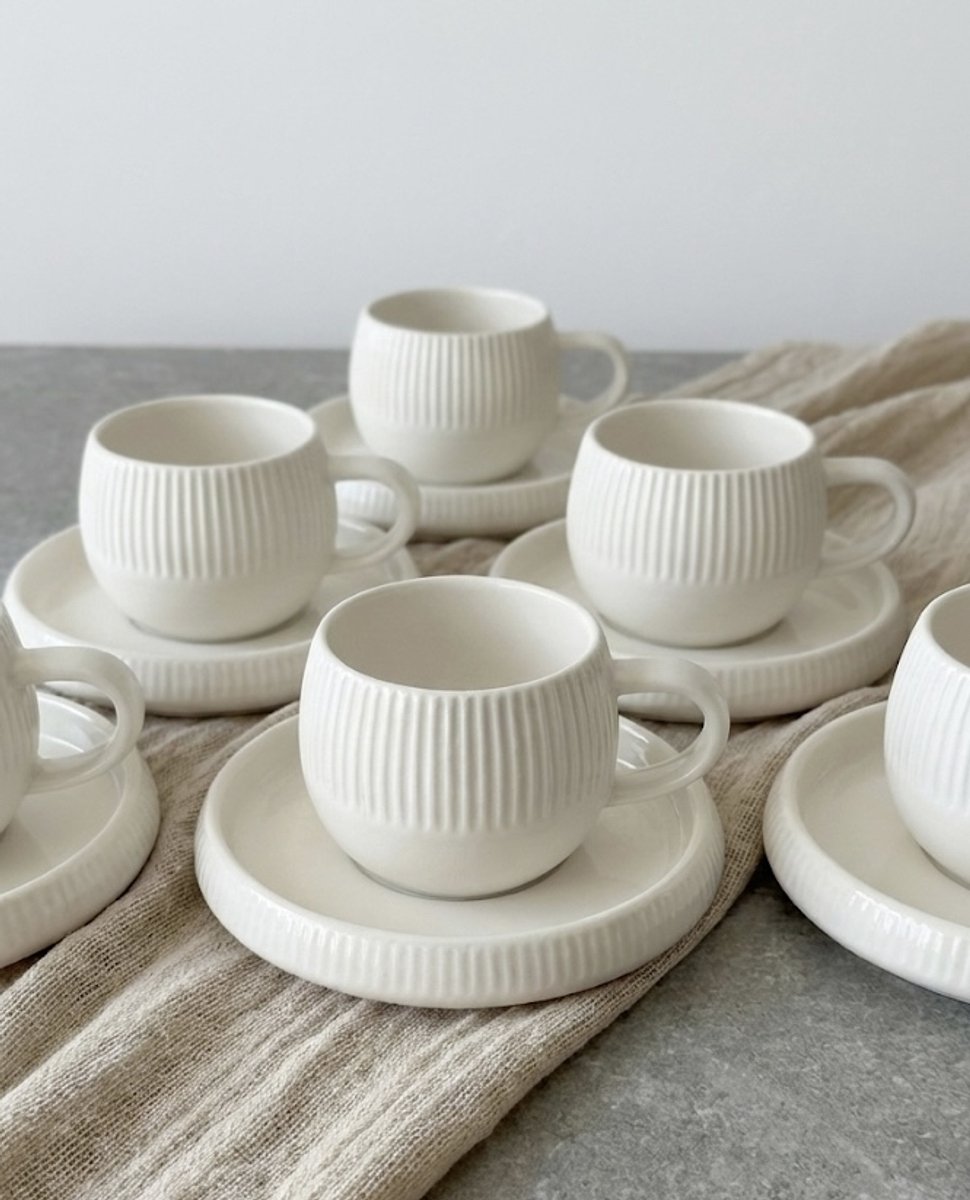 Chubby Lines - koffieset - 12-delig - 200ml - wit - 6 kopjes en 6 schotels