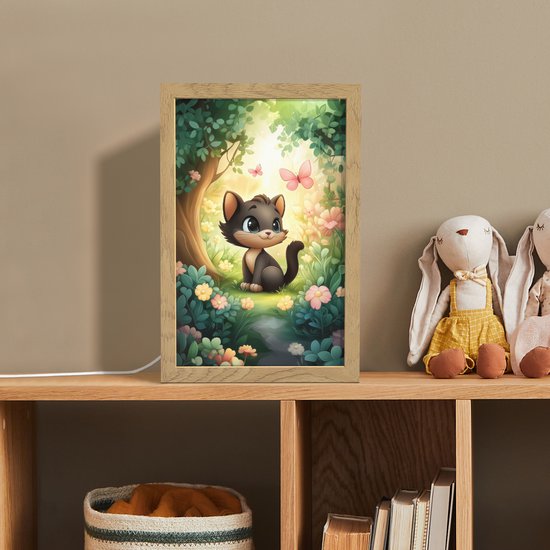 Nachtlampje 20x30 cm - Kinder lamp - Kat - Zwart - Bos - Vlinders - Tafellamp kinderkamer - Slaapkamer lamp - Bedlamp kinderen - Kinderlampje stopcontact - Wandlamp babykamer - Nachtlampjes van Dancer's World — afbeelding 3