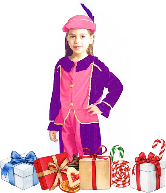 Een meisje in een roze en paars Pietenpak met pet, staand naast cadeaus en snoepgoed.
