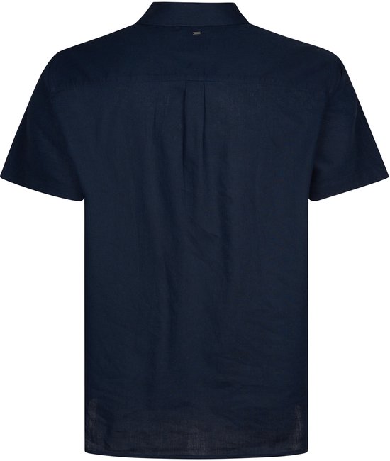 Overhemden met korte mouwen voor heren vind je in de s.Oliver online shop. Bestel hoogwaardige overhemden met korte mouwen van s.Oliver en kies uit een grote collectie