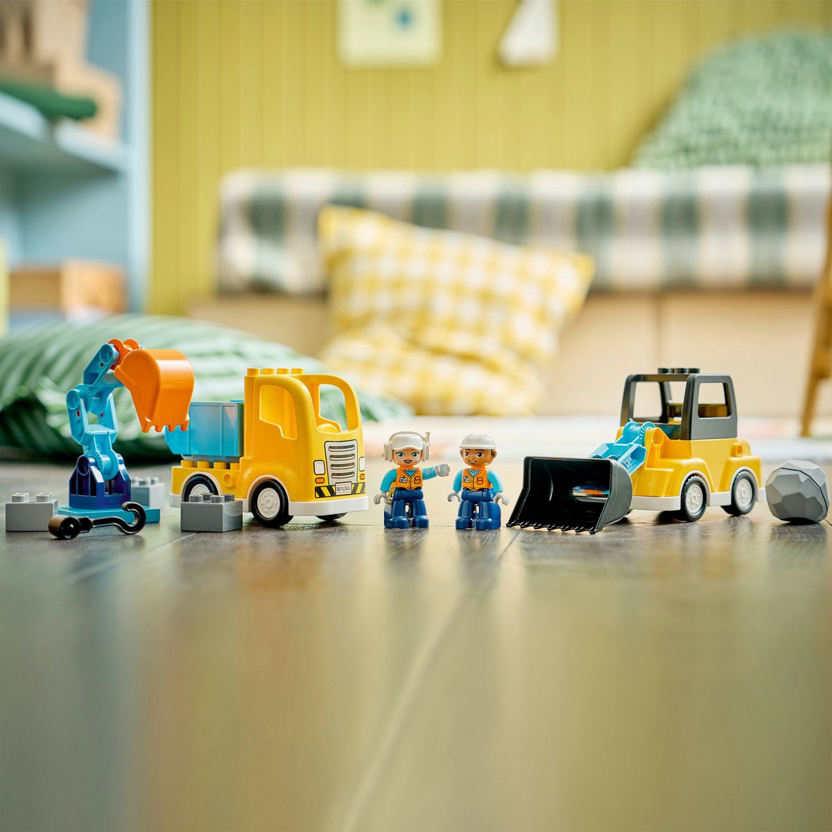 LEGO DUPLO 3-in-1 bouwvoertuigen: drie voertuigen in één set thumbnail 5