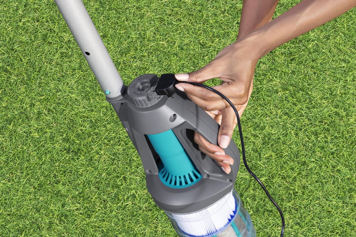 Bestway AquaGrip Manual Rechargeable Pool Vacuum