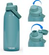 Blauwe Camelbak drinkfles met close-up van de dop die open en dicht gaat.