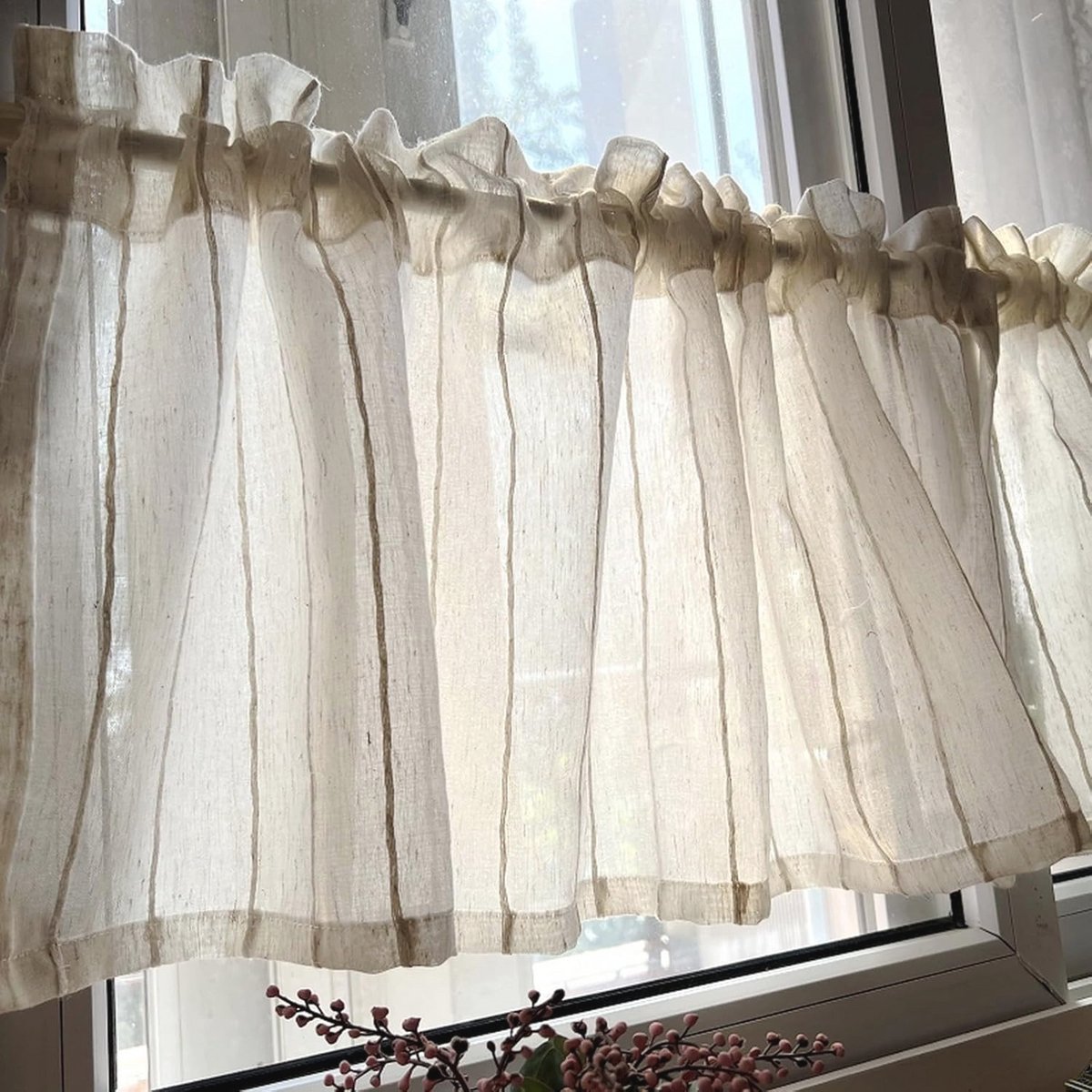 Semi-transparant gestreept voile gordijn voor klein raam - ideaal voor keuken, café en slaapkamer