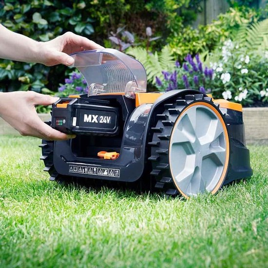 Draadloze Robot Grasmaaier voor Tuinen tot 150 m² met Obstakelvermijding, Zelfrijdend, Instelbare Maaibreedte 20-60 mm, Geluidsarm, Spot Cut Functie, Inclusief Verwisselbare Accu van Merkloos	 — afbeelding 4