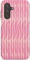 Casetastic hoesje geschikt voor Samsung Galaxy A26 - Dubbellaagse bescherming - Tender Pink Lines - Fashion Case - Roze Crème Perzik Koraal