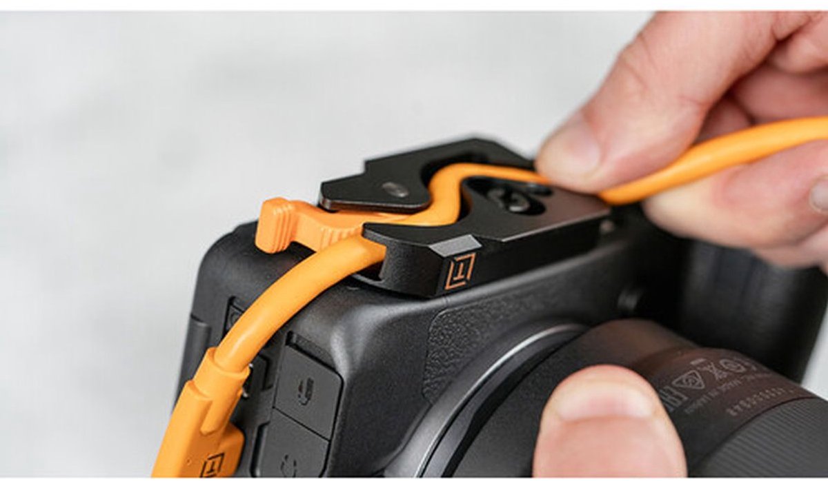 TetherTools Leverlock & Cable Kit Optima 10G 15' (4.6m) Straight to Right, High-Visibility Orange