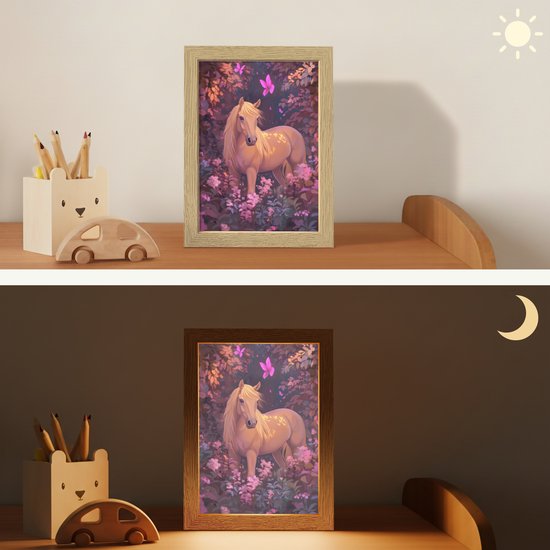 Nachtlampje 15x20 cm - Kinder lampje - Paard - Bloemen - Paars - Vlinder - Tafellamp kinderkamer - Slaapkamer lamp - Bedlamp kinderen - Kinderlampje stopcontact - Wandlamp babykamer - Nachtlampjes van OnlyWow — afbeelding 4