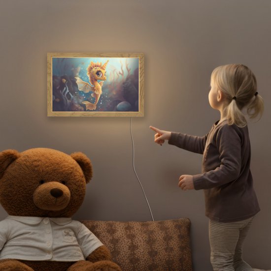 Nachtlampje 30x20 cm - Kinder lampje - Zeepaardje - Onderwater - Zeedieren - Oceaan - Tafellamp kinderkamer - Slaapkamer lamp - Bedlamp kinderen - Kinderlampje stopcontact - Wandlamp babykamer - Nachtlampjes van ArtiCasa — afbeelding 5