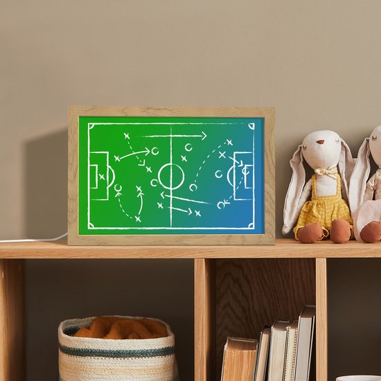 Nachtlampje 30x20 cm - Kinder lampje - Voetbal - Tactiek - Spel - Groen - Blauw - Tafellamp kinderkamer - Slaapkamer lamp - Bedlamp kinderen - Kinderlampje stopcontact - Wandlamp babykamer - Nachtlampjes van Merkloos — afbeelding 3
