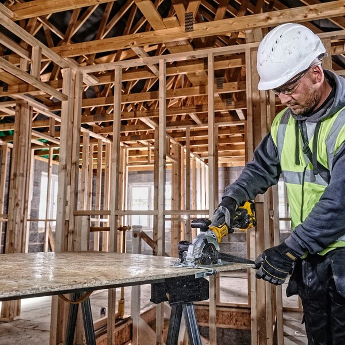 DeWALT DCS571NT Accu ultra compact cirkelzaag 115mm 18V XR Basic Body in TSTAK – foto 3
