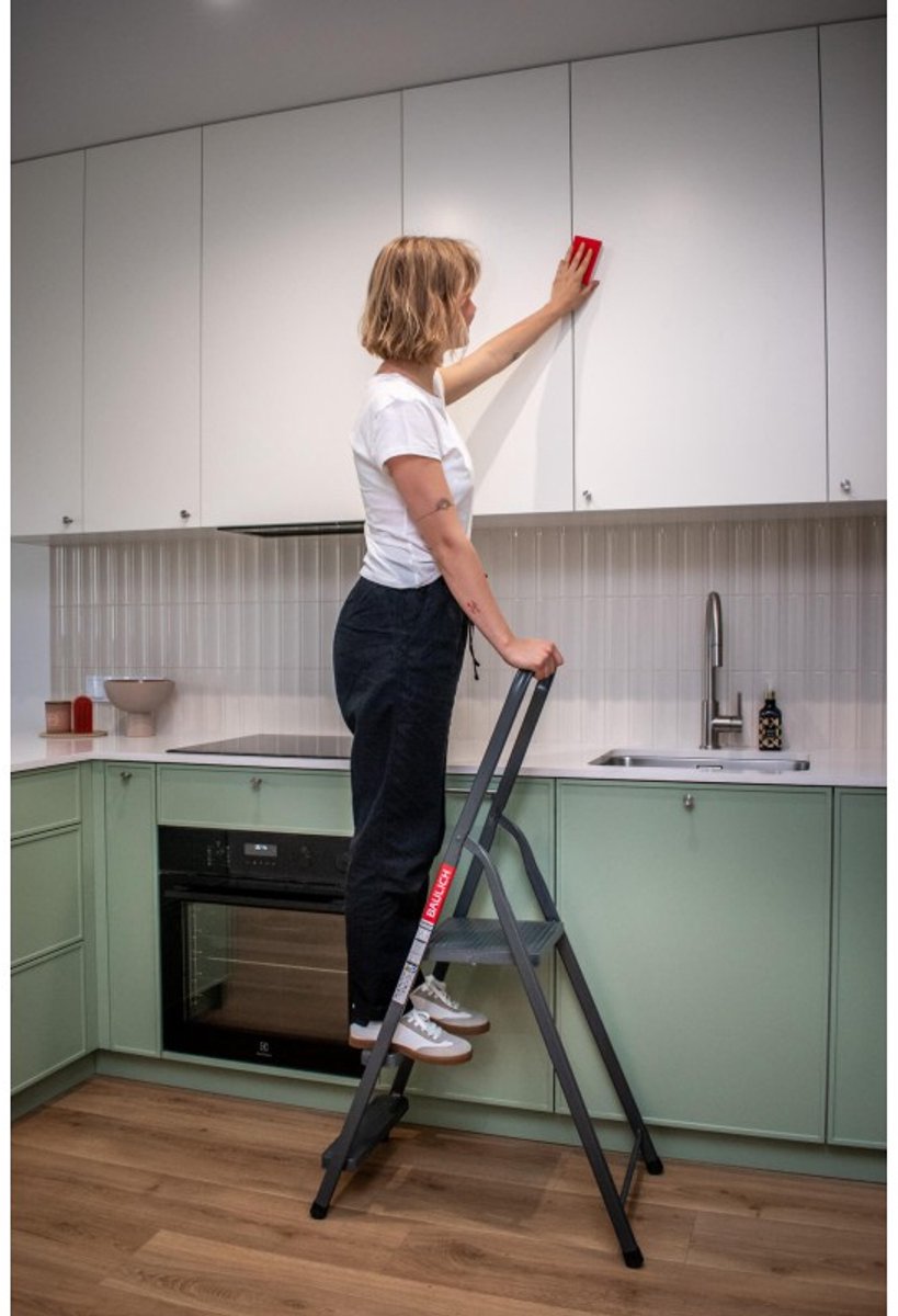 Baulich Opvouwbare huishoudtrap - Stalen vouwladder met 3 antislip treden en platform, draagvermogen 125 kg, werkhoogte 257 cm, stabiel met geprofileerde voeten – foto 8