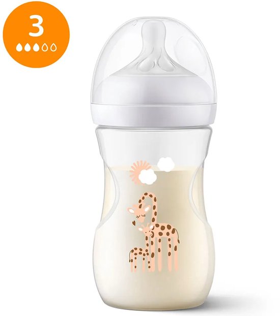 Gevulde Philips Avent babyfles met giraffenfamilie-opdruk en '3 druppels'-indicator.