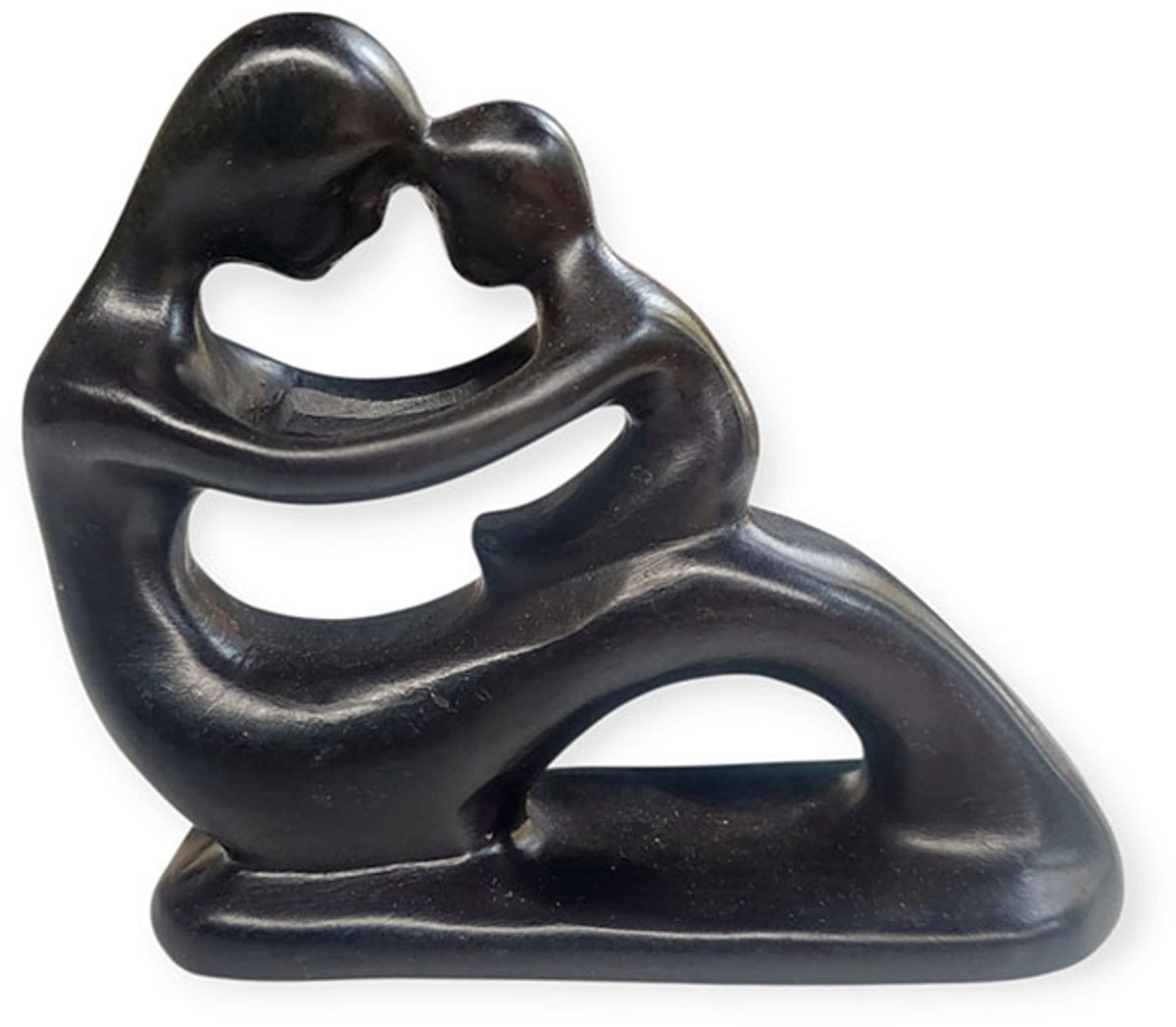 Floz Design familiebeeld moeder en kind - kind op schoot - geschenk met diepe betekenis van verbondenheid - beeld waaruit verbondenheid blijkt - fairtrade