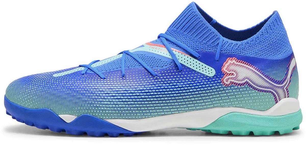 Puma Future 7 Pro Cage voetbalschoenen in blauw, EU 45, met adaptief bovenwerk van PWRTAPE en mesh.