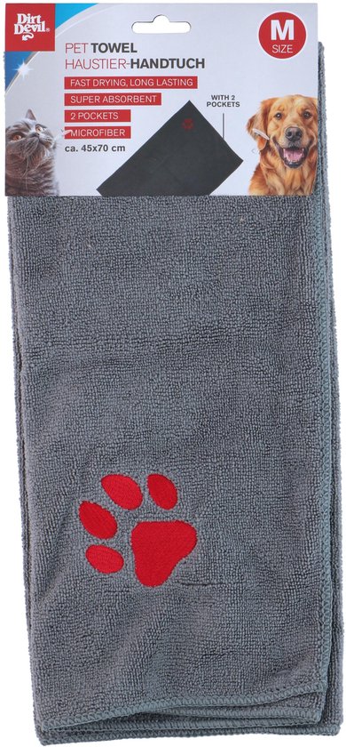 Grijze microvezel hondendroogdoek in verpakking met rode pootafdruk, "Dirt Devil", "PET TOWEL", "SUPER ABSORBENT", "MICROFIBER", "WITH 2 POCKETS", maat M, ca. 45x70 cm.