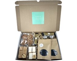 XL Thee brievenbus cadeau - groot - thee - honing - noga - fudge - stroopwafels