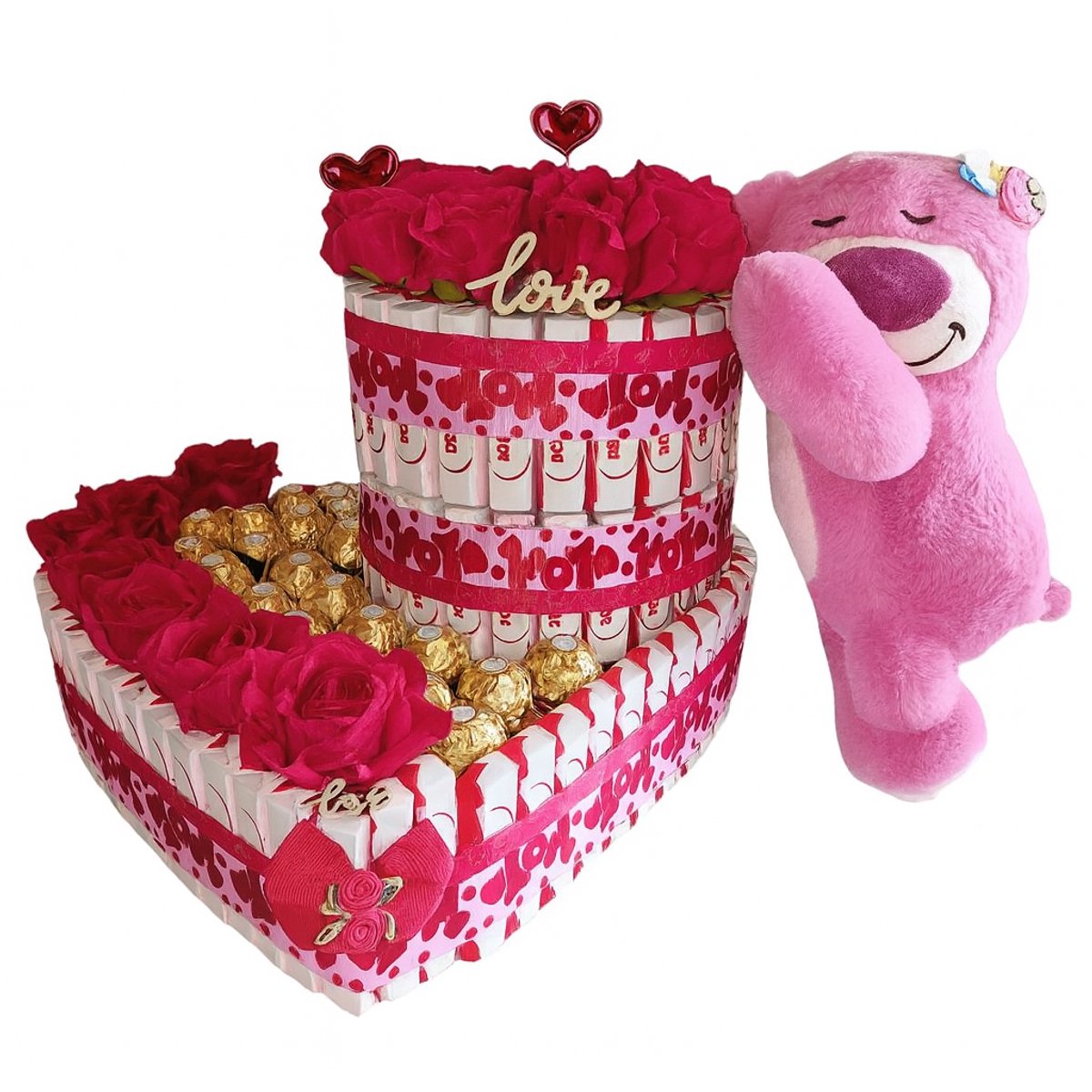 Hartvormige Drielaagse Snoeptaart met Knuffelbeer & Rozen – Kinder chocolade & Ferrero
