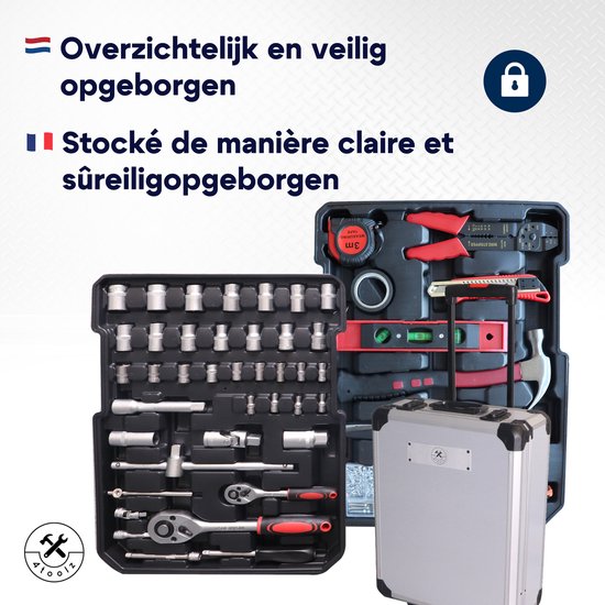 Zilverkleurige gereedschapskoffer geopend, met veel gereedschap en een rolmaat.