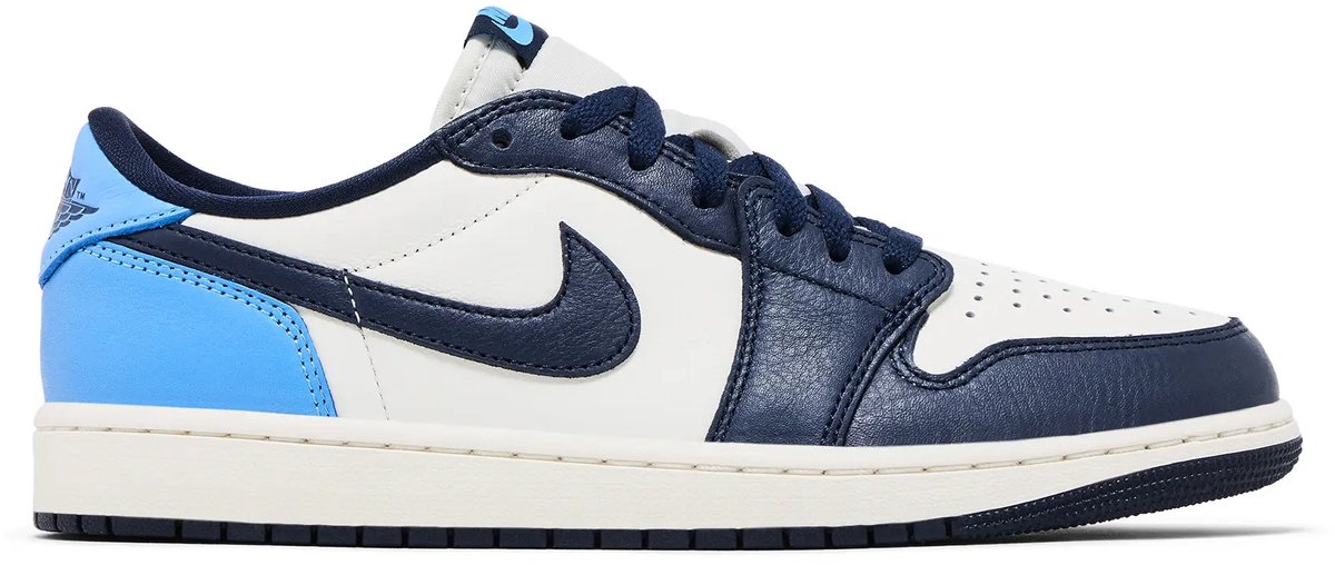 Lichtblauw/Navy/Wit