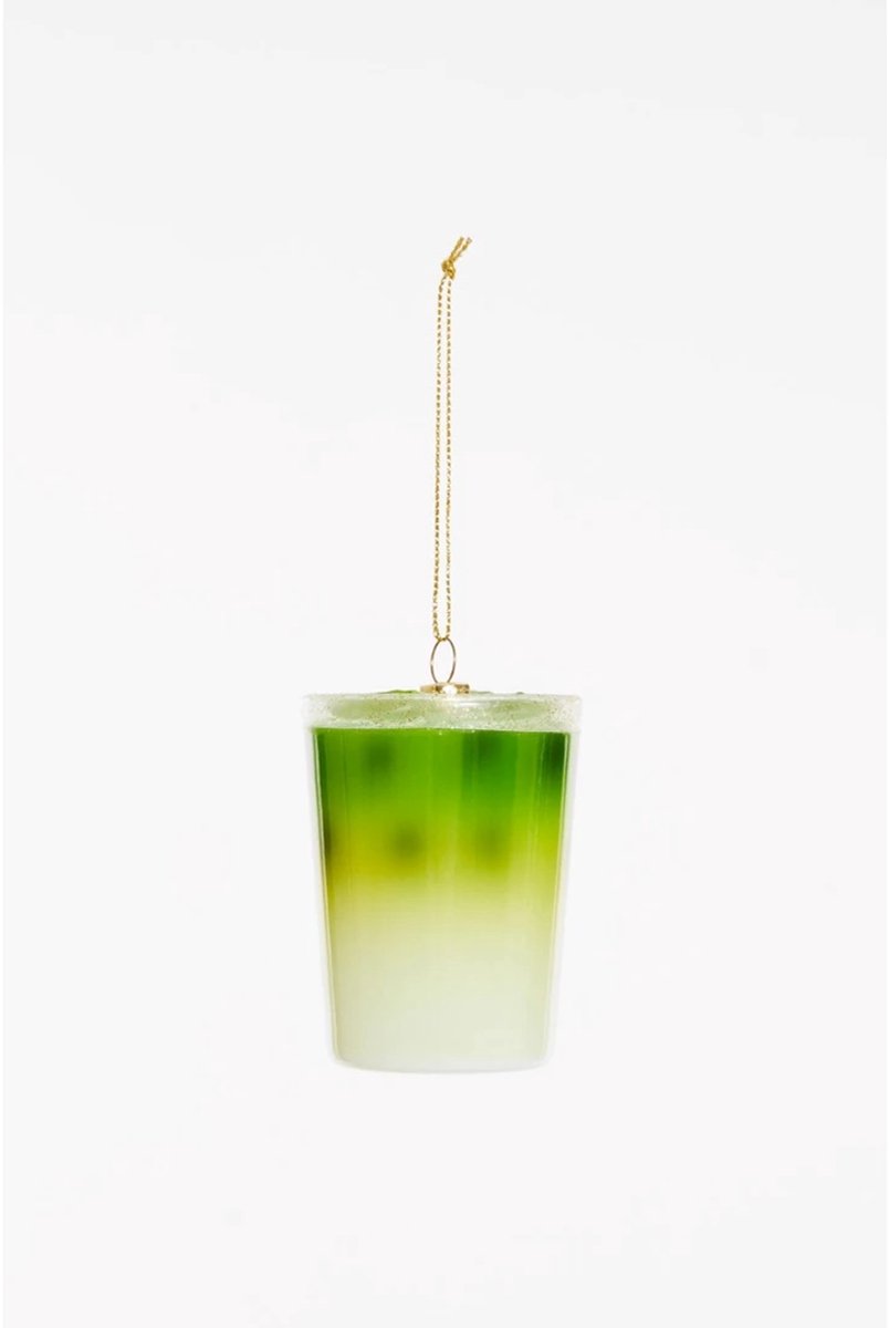 Yup in de boom kerstbal iced matcha latte