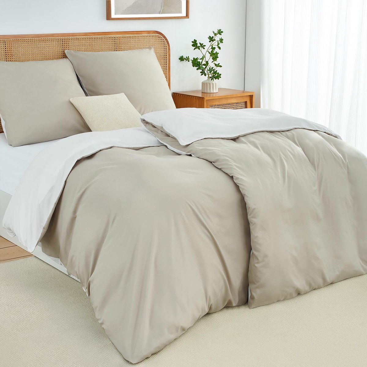 Unyqoos Vierdelige set beddengoed in beige en wit met rits en wendbaar ontwerp Beige wit