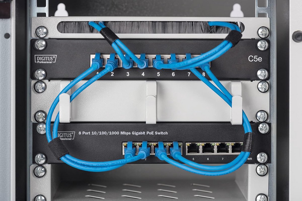8-Poorts Gigabit PoE+ Switch 1000Mbps Unmanaged 10-Inch Netwerk Switch