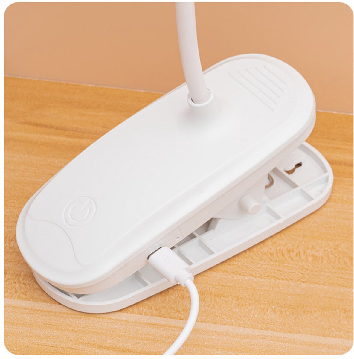 LED Leeslamp met Klem -Boeklampje - Klemlamp- USB Oplaadbaar - Flexibel -3 Lichtstanden - Voor Boek, Bed, Bureau — cadeau in Gadgets - foto 4