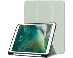 imoshion Tablet Hoes - Geschikt voor Apple iPad Air 2 (2014) / Air 1 (2013) / 6e generatie (2018) 9.7 inch / 5e generatie (2017) 9.7 inch - Trifold Bookcase - Lichtgroen