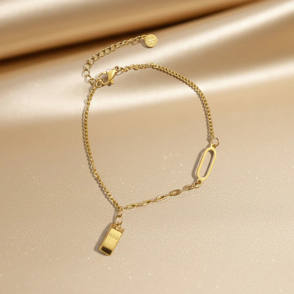 Armband goudkleurig – Verguld goudklompje – Stainless steel dames armband – SK Sieraden