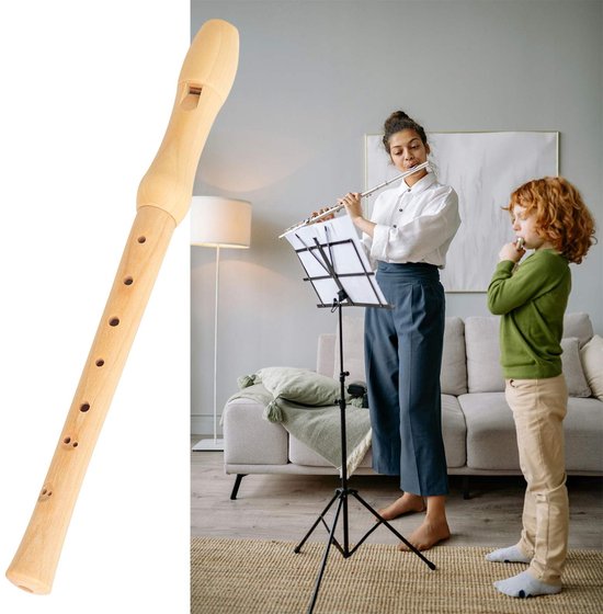 Een houten blokfluit voor een vrouw en een jongen, beiden spelen muziek van een lessenaar.