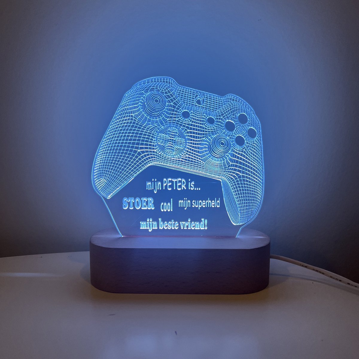LED lamp liefste PETER | game controller | STRIK | liefste peter | peter vragen | peter worden | peetoom vragen | peettante worden | cadeau | geschenkdoos | giftbox | ellerliefste peter